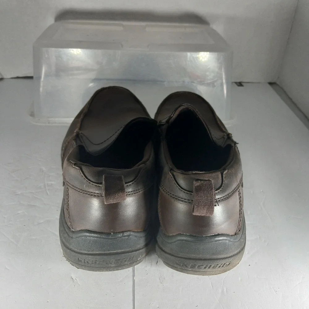 Skechers Relaxed Fit Loafers 9 Dark Brown Leather Air-Cooled Memory‎ Foam 56298